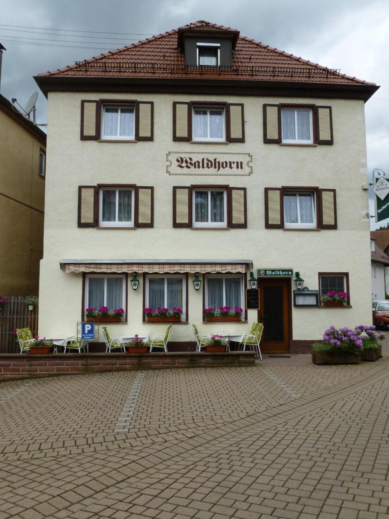 Gasthaus Waldhorn バート・タイナッハ・ツァヴェルシュタイン エクステリア 写真