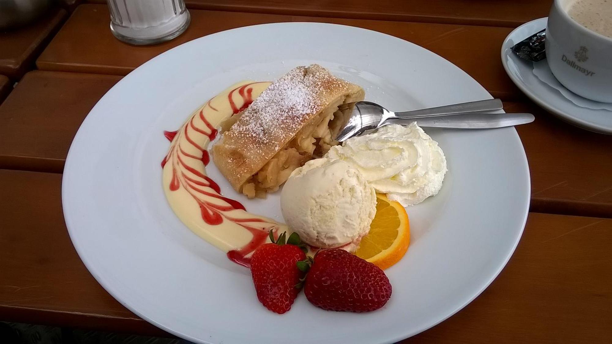 Gasthaus Waldhorn バート・タイナッハ・ツァヴェルシュタイン エクステリア 写真