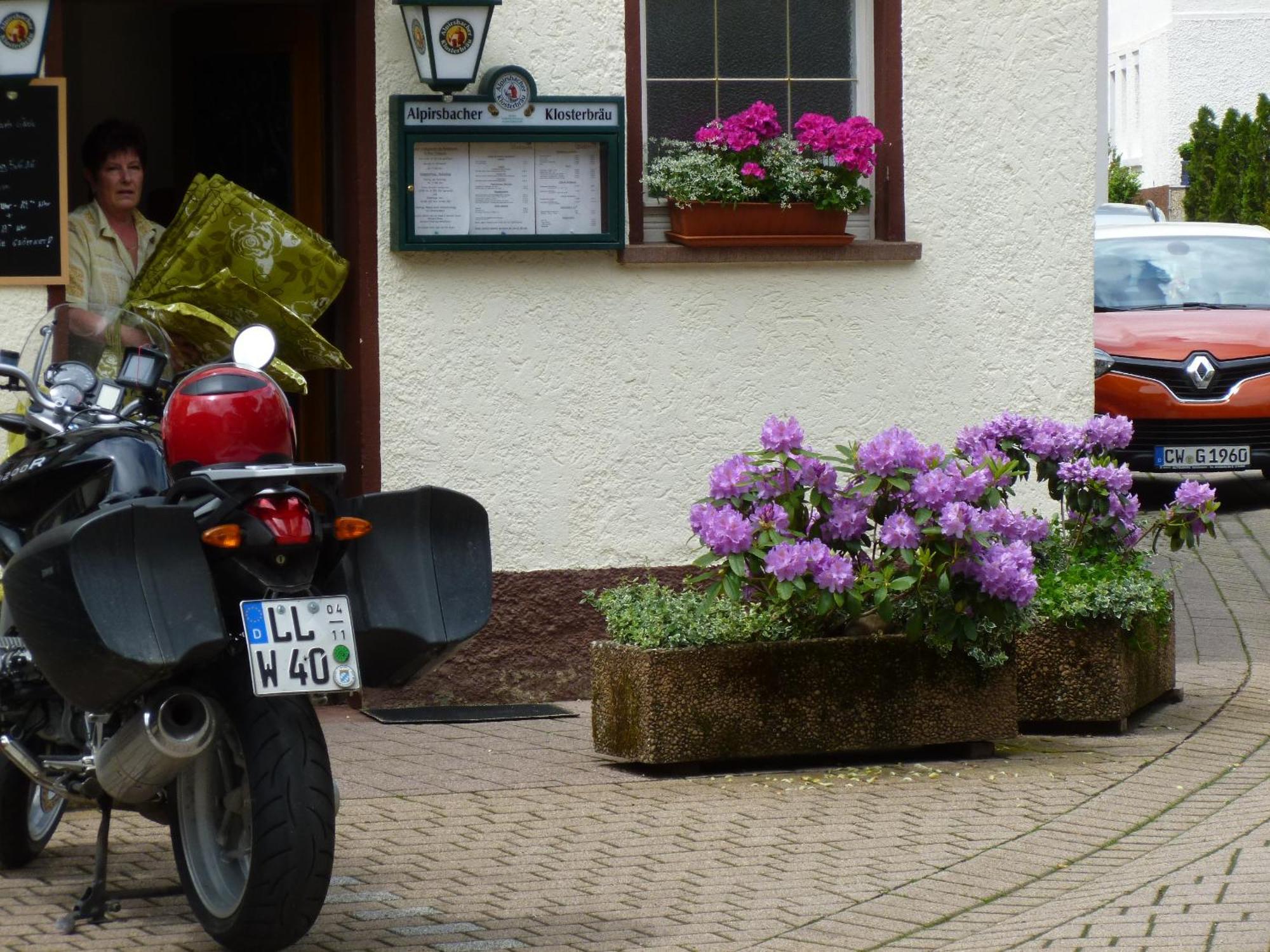 Gasthaus Waldhorn バート・タイナッハ・ツァヴェルシュタイン エクステリア 写真