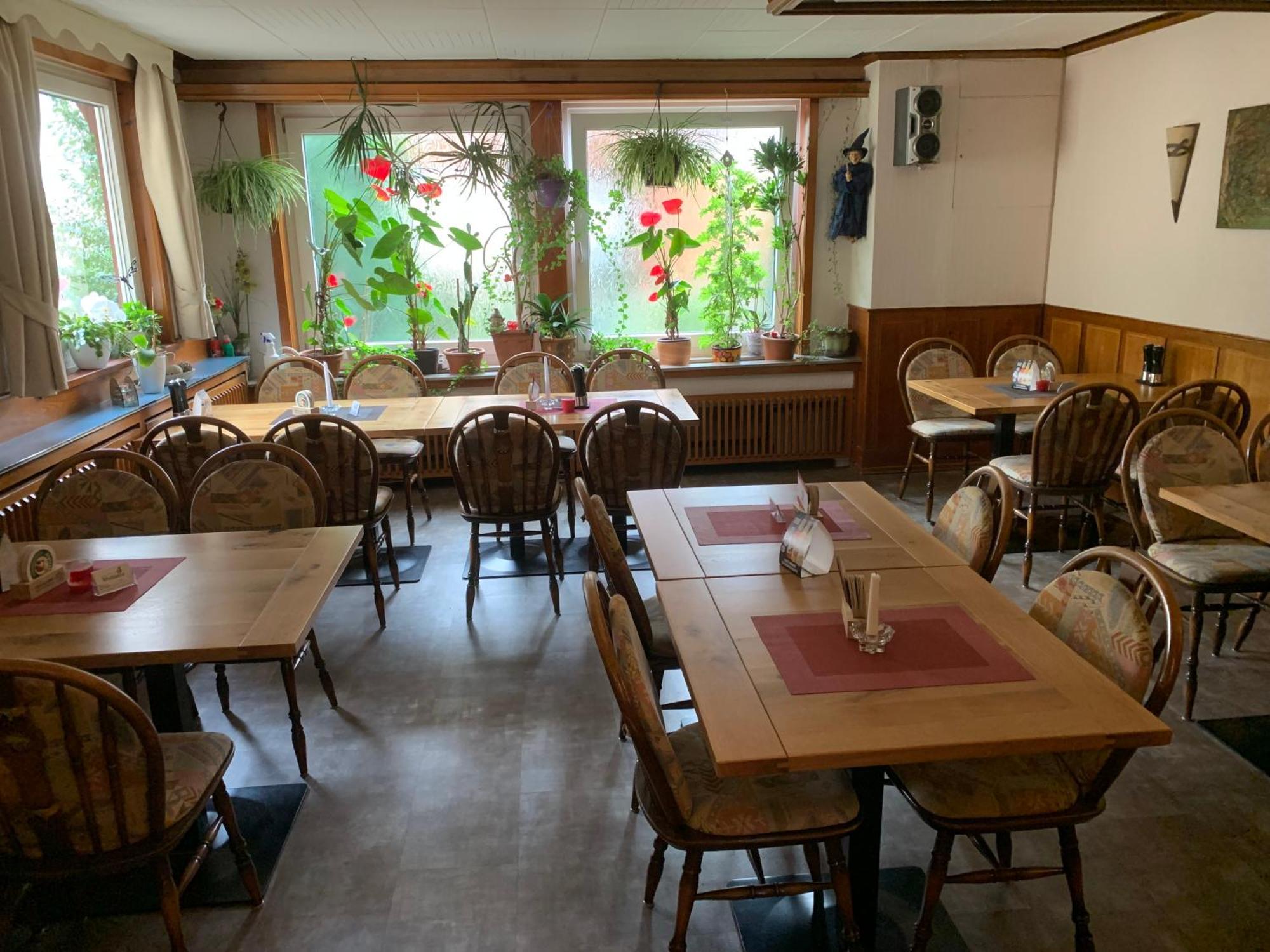 Gasthaus Waldhorn バート・タイナッハ・ツァヴェルシュタイン エクステリア 写真